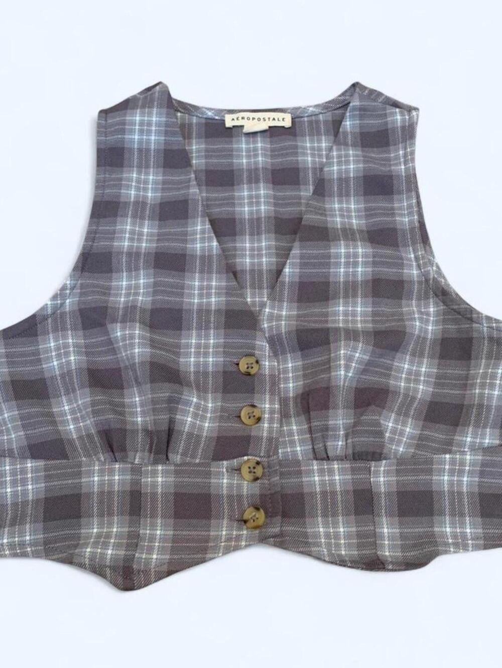 Cropped button up plaid fitted vest, by Aeropostale.